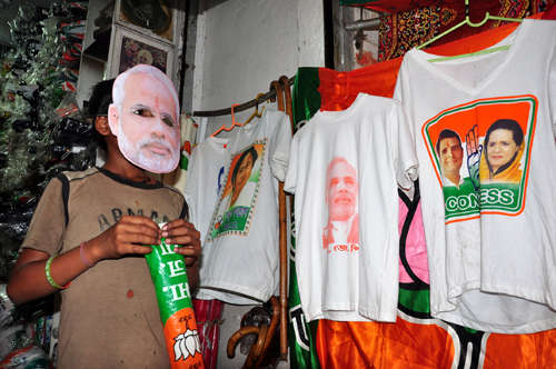 Polls 'merchandise' floods Kolkata markets 