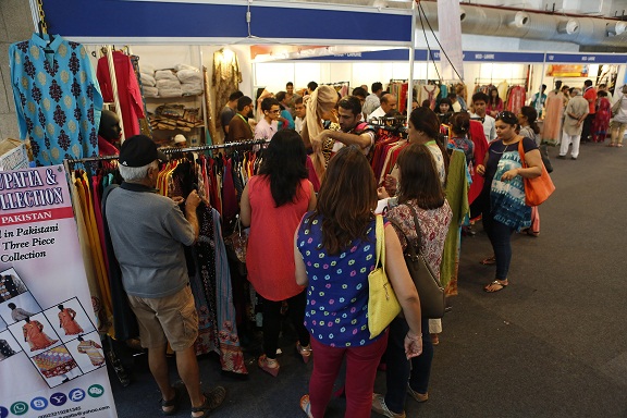'Aalishan Pakistan' sees huge surge in visitors on second day