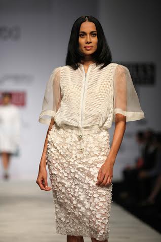  Pallavi Mohan showcases collection at WLIFW