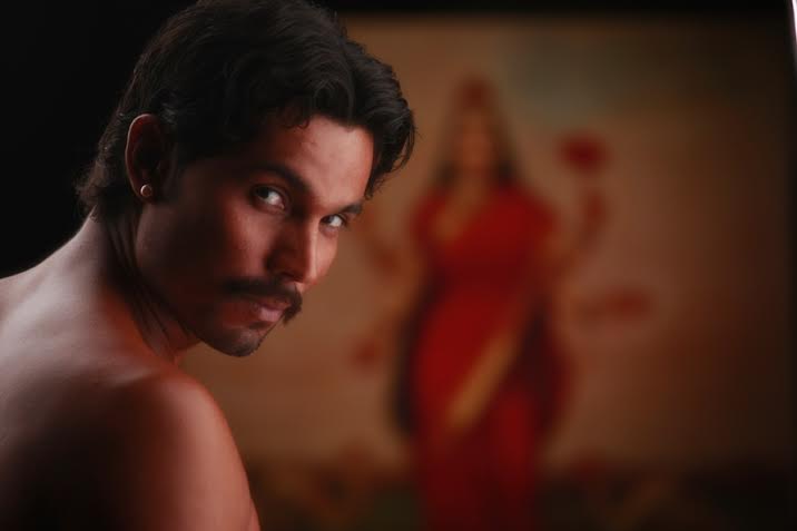 Randeep Hooda learns the basics of painting for Rang Rasiya