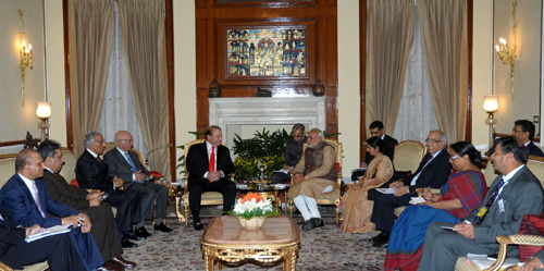Shri Narendra Modi with the Prime Minister of Pakistan