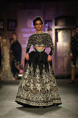 Kangana Ranaut walks for Anju Modi