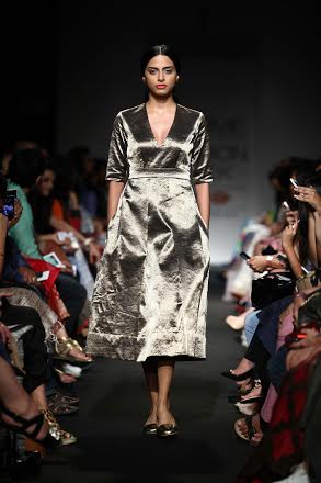 Sanjay Garg showcases collection at LFW