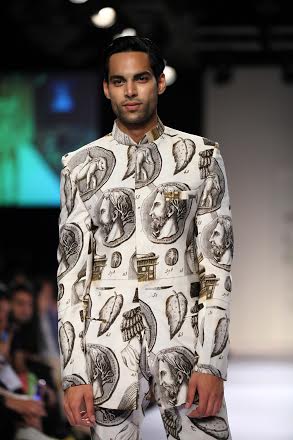 Designer Aartivijay Gupta showcases collection at LFW