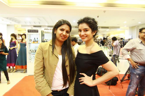 TV celebs visit Option's Mall before Telly Calender shoot in Jordan