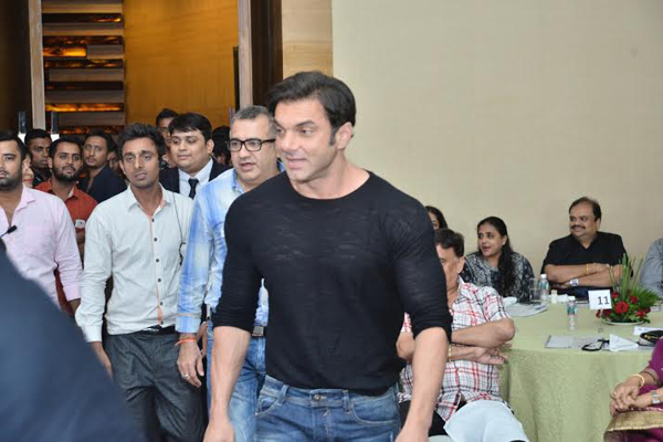Juhi Chawla , Sohail Khan launch Sirf Keval Sigma Clinic 