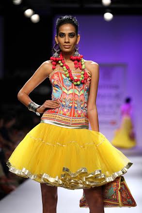 Designer Rizwan Beyg showcases collection at LFW