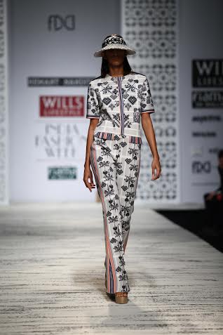 Hemant and Nandita showcase their collection at  WLIFW 