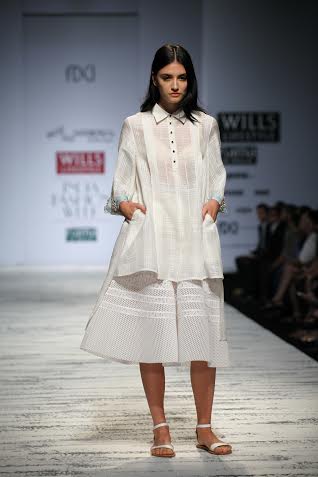  Pallavi Mohan showcases collection at WLIFW