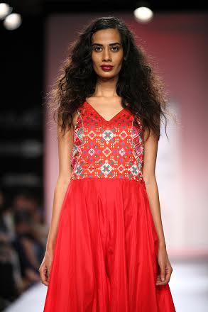 Designer Shruti Sancheti showcases collection at LFW
