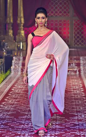 Prachi sizzles on the ramp