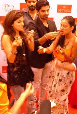 TV celebs visit Option's Mall before Telly Calender shoot in Jordan