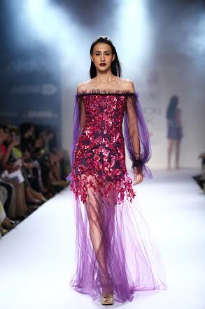 Shruti Haasan walks for Shehla Khan at Lakme Fashion Week