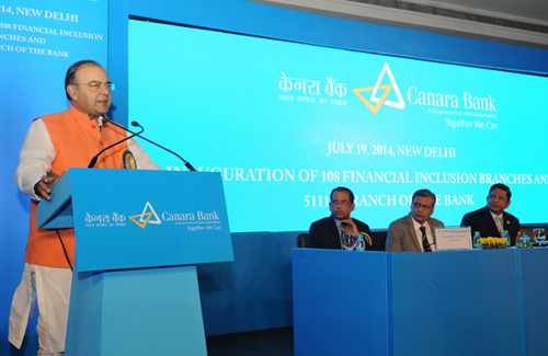Arun Jaitley lighting the lamp to inaugurate the 108 Financial Inclusion Branches 