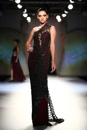 Shraddha Kapoor walks for Gaurav Gupta at ICW Delhi