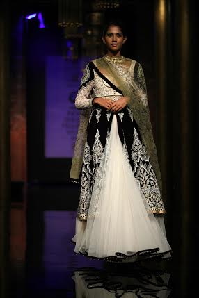 Shraddha Kapoor walks for JJ Valaya at IBFW