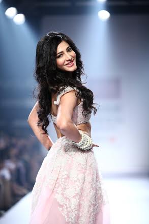 Shruti Haasan walks for Shehla Khan at Lakme Fashion Week