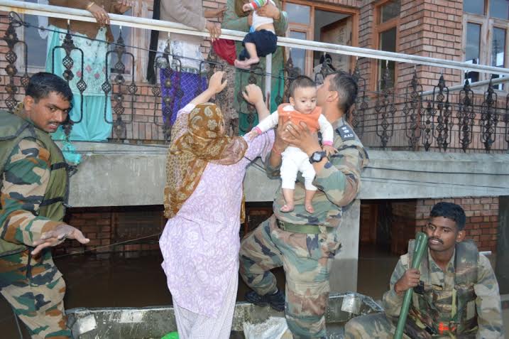 Army carries out Kashmir flood relief and rescue