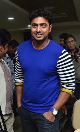 Dev visits Tollygunge Agarami football team