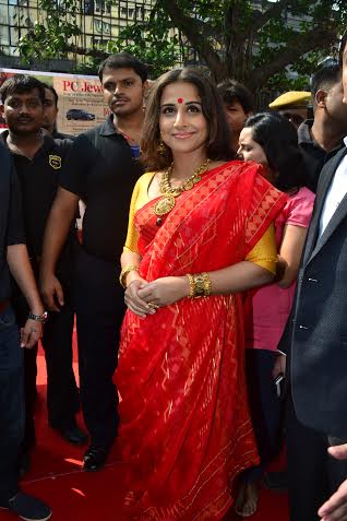 Vidya visits Kolkata