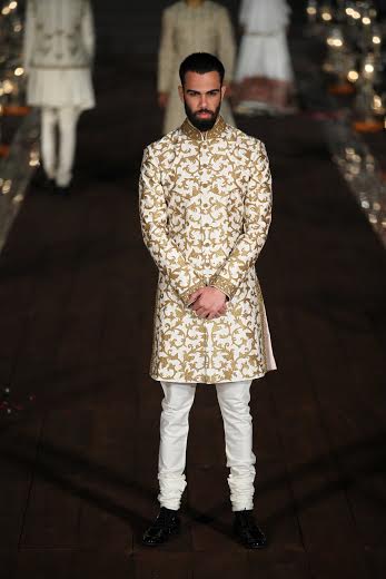 Rohit Bal showcases his collection at WLIFW 