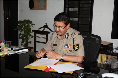 Devendra Kumar Pathak takes over as BSF chief