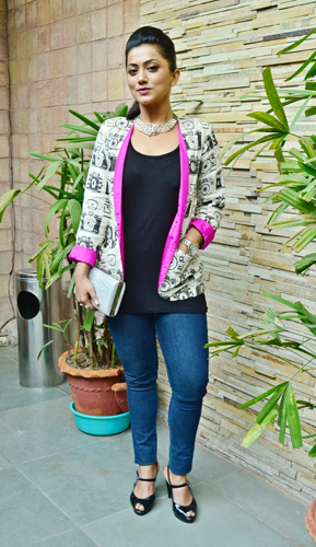 'Khashi Katha' first look released