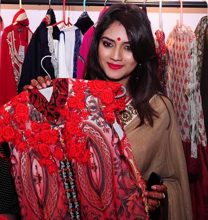 Nusrat inaugurates exhibition in Kolkata