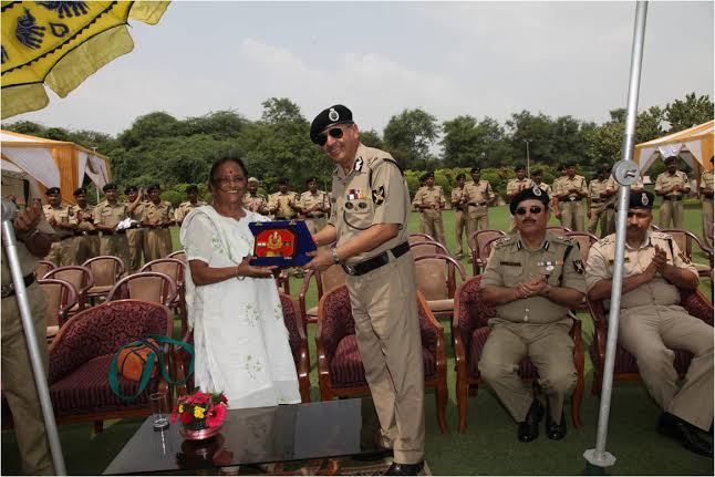 BSF men set Limca Book of Records in tree planting