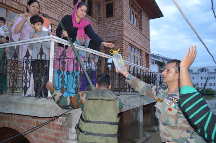 Army carries out Kashmir flood relief and rescue
