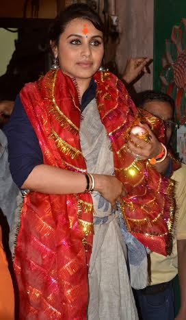 Rani Mukerji prays at Kalighat temple ahead of film release