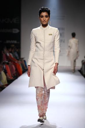 Soumitra Mondal showcases collection at LFW  