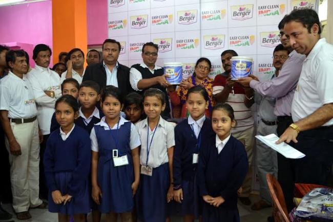 Berger Paints pledges to clean Kolkata with 'Easy Clean India Campaign'