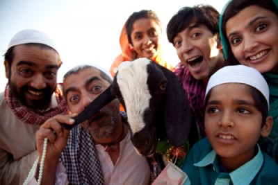 Asif Basra mistaken for real life 'Peer Baba'