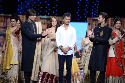 Fevicol hosts fashion show to support children with cancer