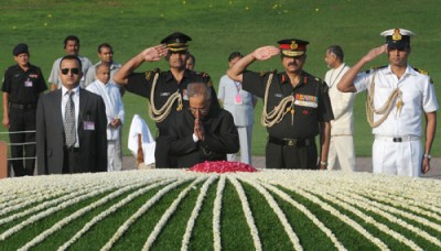 Shri Narendra Modi with the Prime Minister of Pakistan