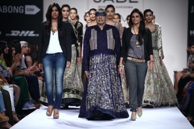 Monica- Karishma showcase collection at LFW