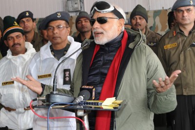 Modi visits Siachen Glacier to celebrate Diwali with soldiers