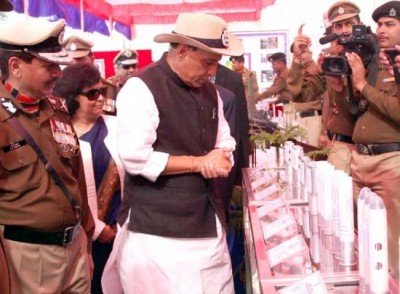 Union Home Minister lauds BSF for giving a befitting reply to Pakistan's ceasefire violations 