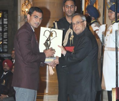 President confers National Sports Awards 