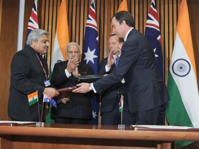Narendra Modi being warmly received by the Prime Minister of Australia