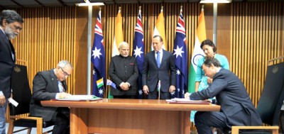 Narendra Modi being warmly received by the Prime Minister of Australia