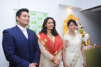 Juhi Chawla inaugurates Ayushakti's  franchise in Mumbai
