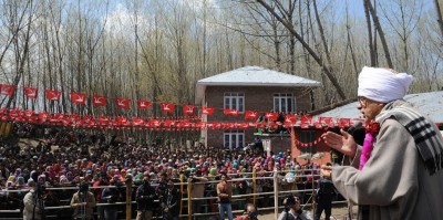 Modi cannot touch Article 370: Farooq Abdullah