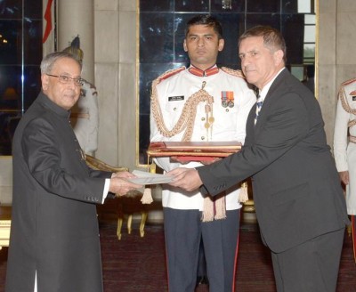 Israel's new Ambassador to India presents his credentials to the President