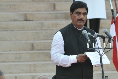 Gopinath Munde wanted to resign from BJP?