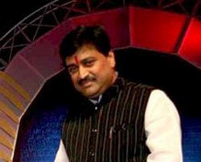 Paid News case:  Ashok Chavan gets EC notice  