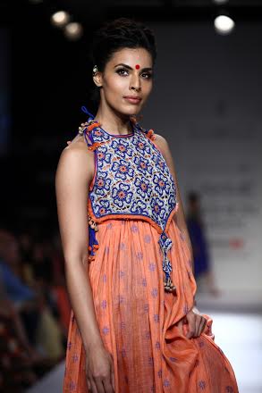 Vaishali S showcases collection at LFW 