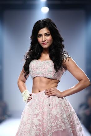 Shruti Haasan walks for Shehla Khan at Lakme Fashion Week