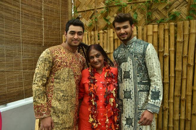 Kolkata hosts preview session of collection by 3 designers